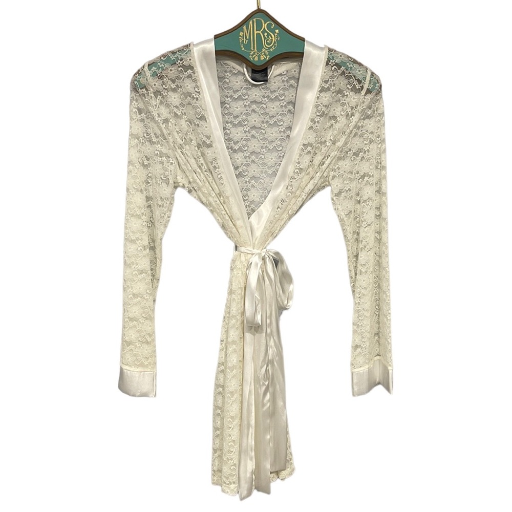 Apt 9 White Lace Robe Nightgown Coverup